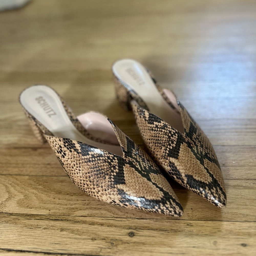 Schutz Women's Dauani Houndstooth Snake Print Slip-on Pointed Toe Mule